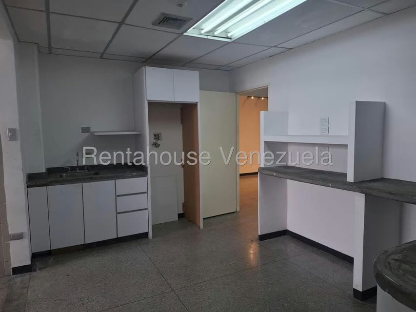 Comercial (Galpon - Deposito) en Alquiler en Boleita Norte, Distrito Metropolitano - 12