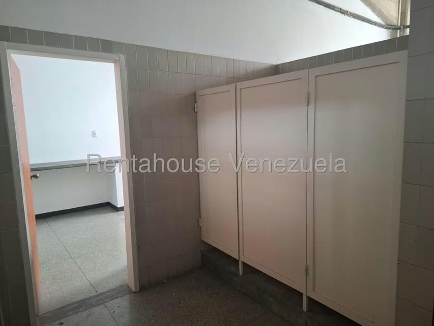 Comercial (Galpon - Deposito) en Alquiler en Boleita Norte, Distrito Metropolitano - 16