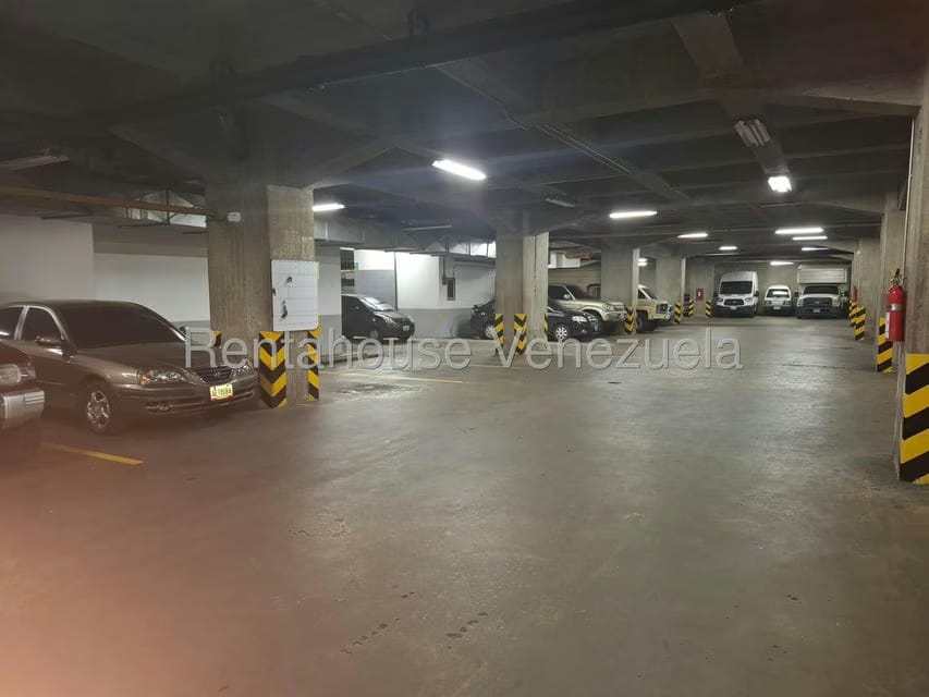 Comercial (Galpon - Deposito) en Alquiler en Boleita Norte, Distrito Metropolitano - 19
