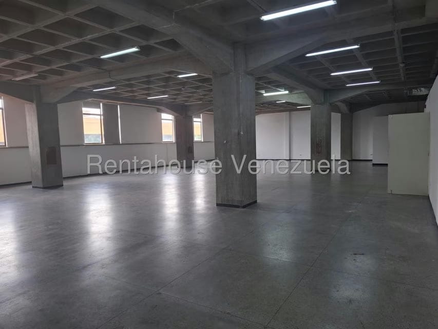 Comercial (Galpon - Deposito) en Alquiler en Boleita Norte, Distrito Metropolitano - 9