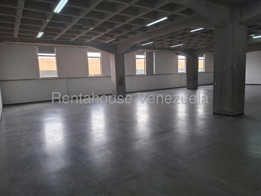 Comercial (Galpon - Deposito) en Alquiler en Boleita Norte, Distrito Metropolitano - 10