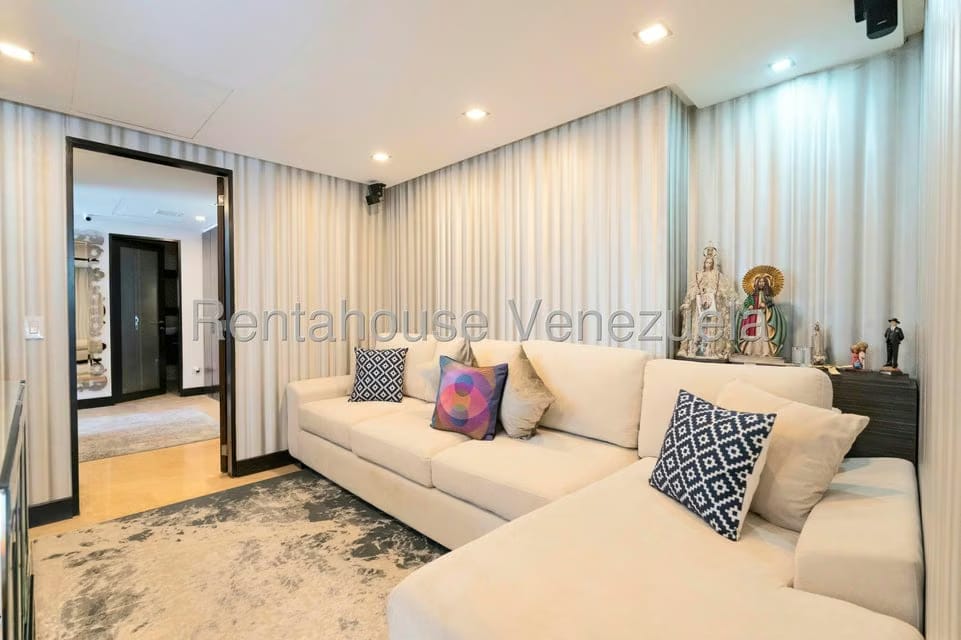 Apartamento (1 Nivel) en Venta en Lomas de Las Mercedes, Distrito Metropolitano - 25