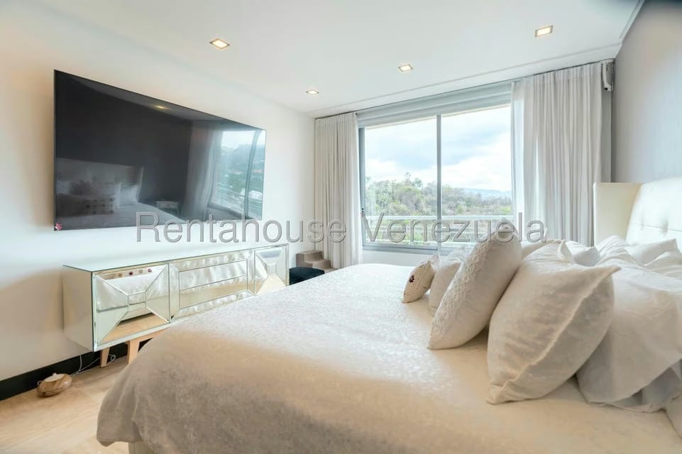 Apartamento (1 Nivel) en Venta en Lomas de Las Mercedes, Distrito Metropolitano - 28
