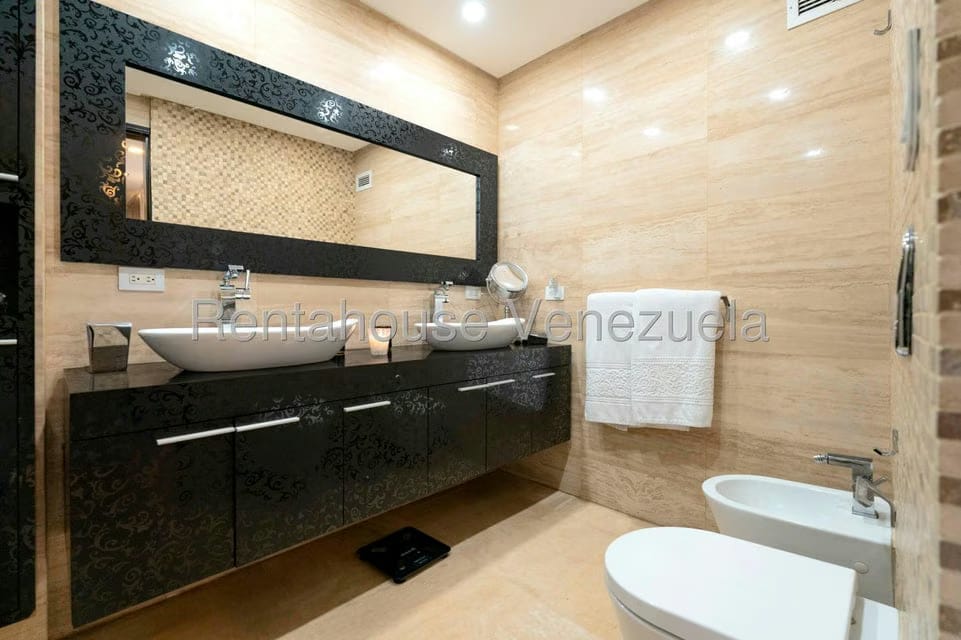 Apartamento (1 Nivel) en Venta en Lomas de Las Mercedes, Distrito Metropolitano - 29