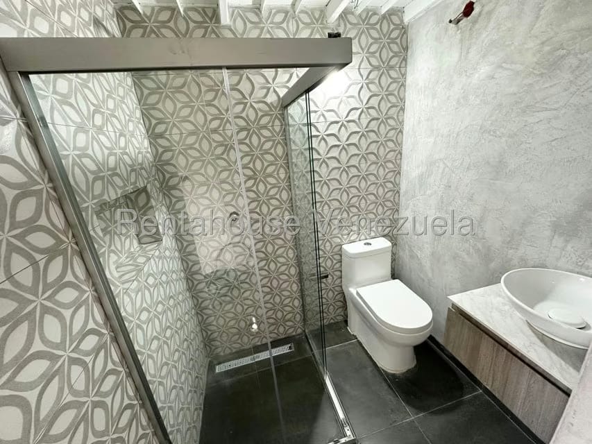 Townhouse (Multiples Niveles) en Venta en Colinas de La Tahona, Distrito Metropolitano - 11