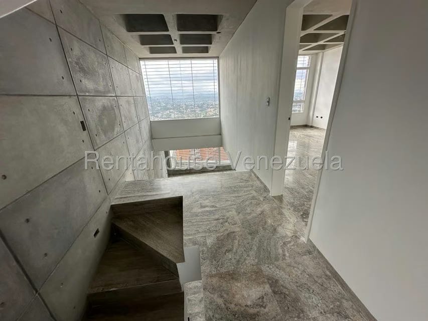 Townhouse (Multiples Niveles) en Venta en Colinas de La Tahona, Distrito Metropolitano - 12