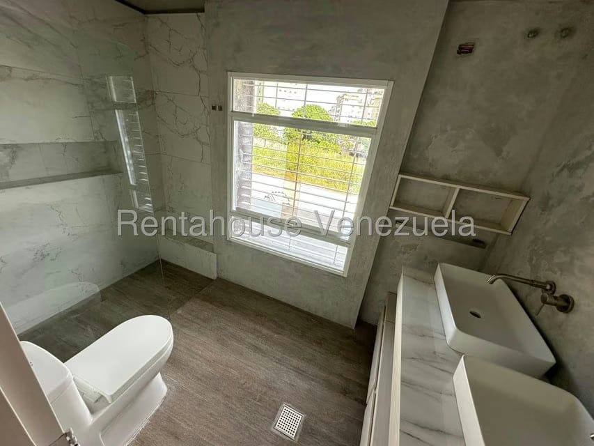 Townhouse (Multiples Niveles) en Venta en Colinas de La Tahona, Distrito Metropolitano - 18