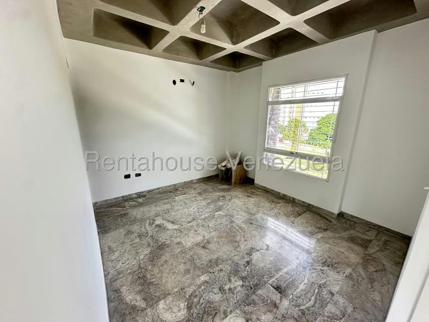 Townhouse (Multiples Niveles) en Venta en Colinas de La Tahona, Distrito Metropolitano - 23