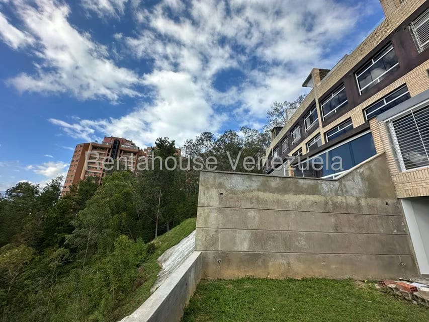 Townhouse (Multiples Niveles) en Venta en Colinas de La Tahona, Distrito Metropolitano - 33