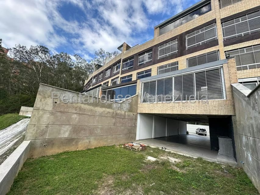 Townhouse (Multiples Niveles) en Venta en Colinas de La Tahona, Distrito Metropolitano - 34