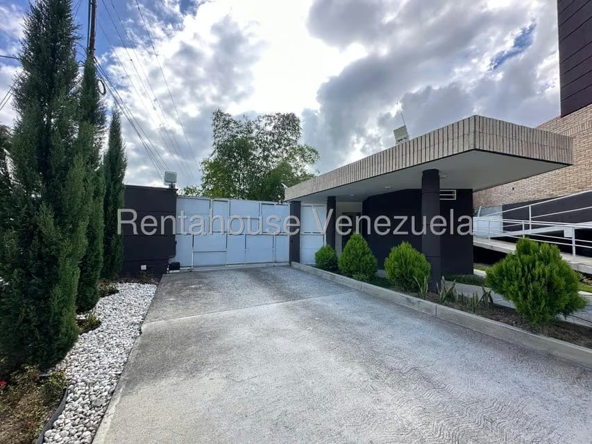 Townhouse (Multiples Niveles) en Venta en Colinas de La Tahona, Distrito Metropolitano - 45