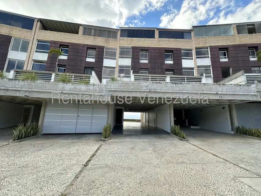 Townhouse (Multiples Niveles) en Venta en Colinas de La Tahona, Distrito Metropolitano - 48