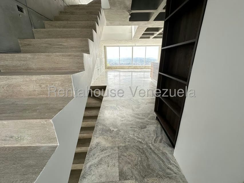 Townhouse (Multiples Niveles) en Venta en Colinas de La Tahona, Distrito Metropolitano - 7