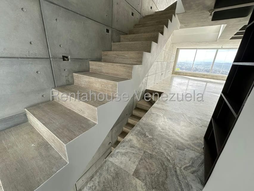 Townhouse (Multiples Niveles) en Venta en Colinas de La Tahona, Distrito Metropolitano - 9