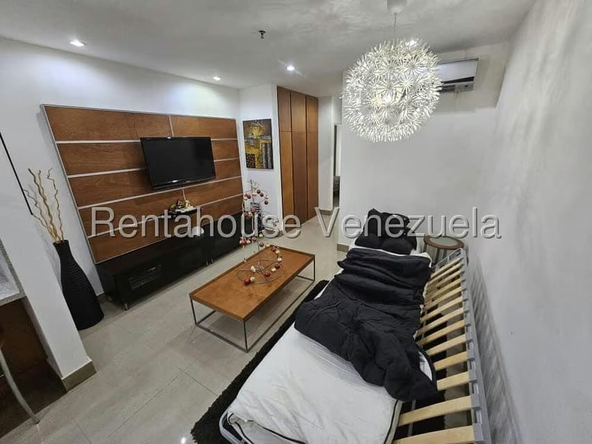 Apartamento (1 Nivel) en Alquiler en La Boyera, Distrito Metropolitano - 3