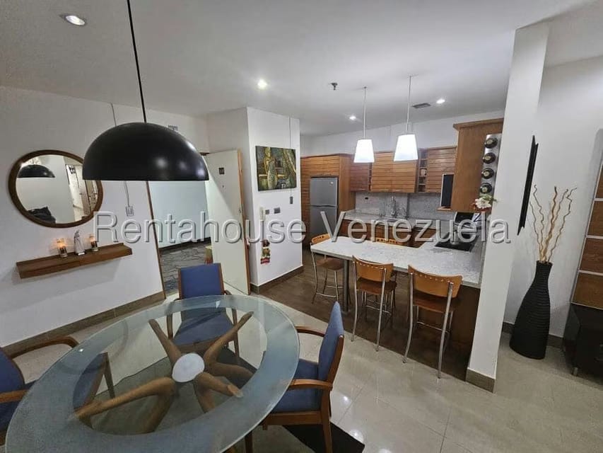 Apartamento (1 Nivel) en Alquiler en La Boyera, Distrito Metropolitano - 23