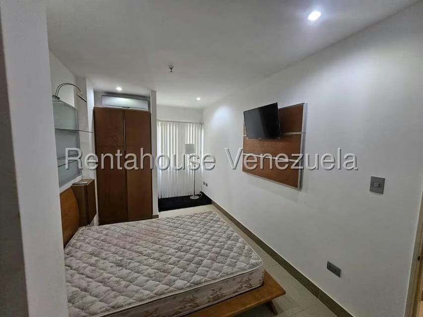 Apartamento (1 Nivel) en Alquiler en La Boyera, Distrito Metropolitano - 30