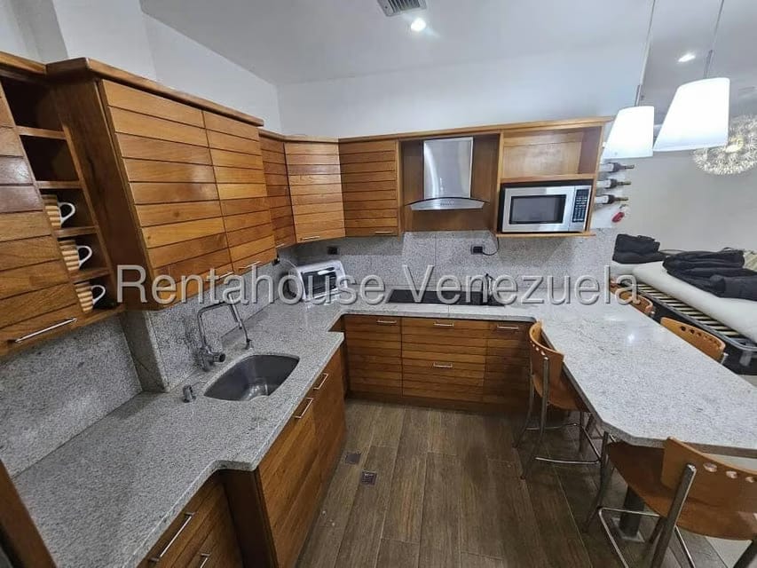 Apartamento (1 Nivel) en Alquiler en La Boyera, Distrito Metropolitano - 6