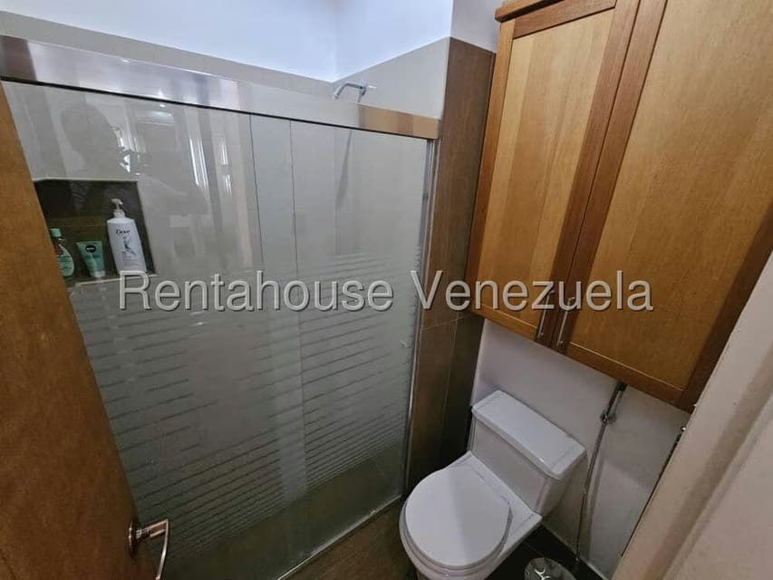 Apartamento (1 Nivel) en Alquiler en La Boyera, Distrito Metropolitano - 10