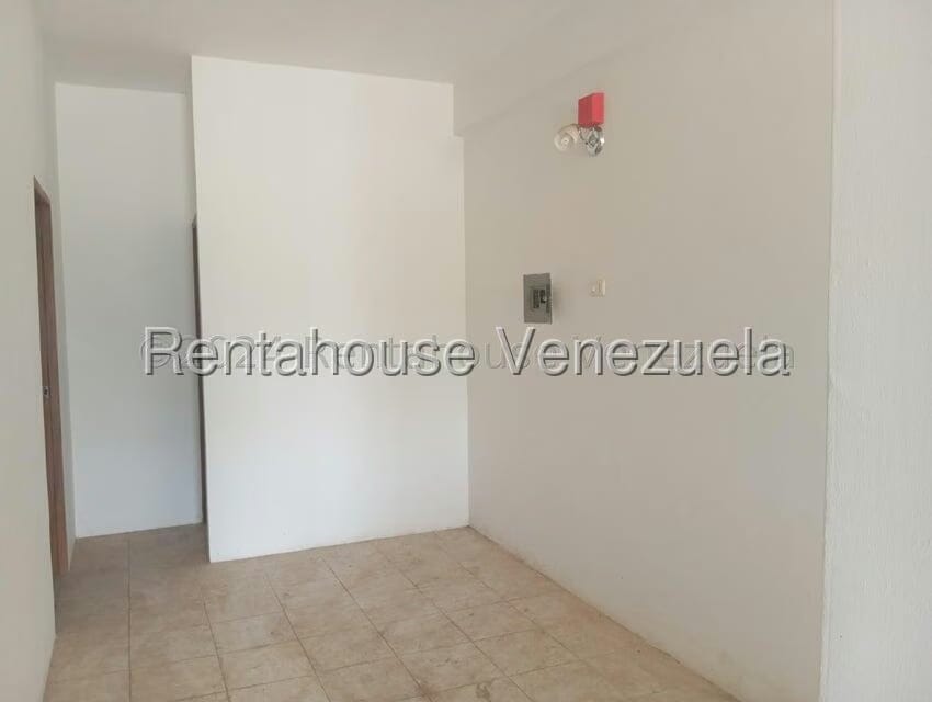 Comercial (Local Comercial) en Alquiler en La 'L', Zulia - 3