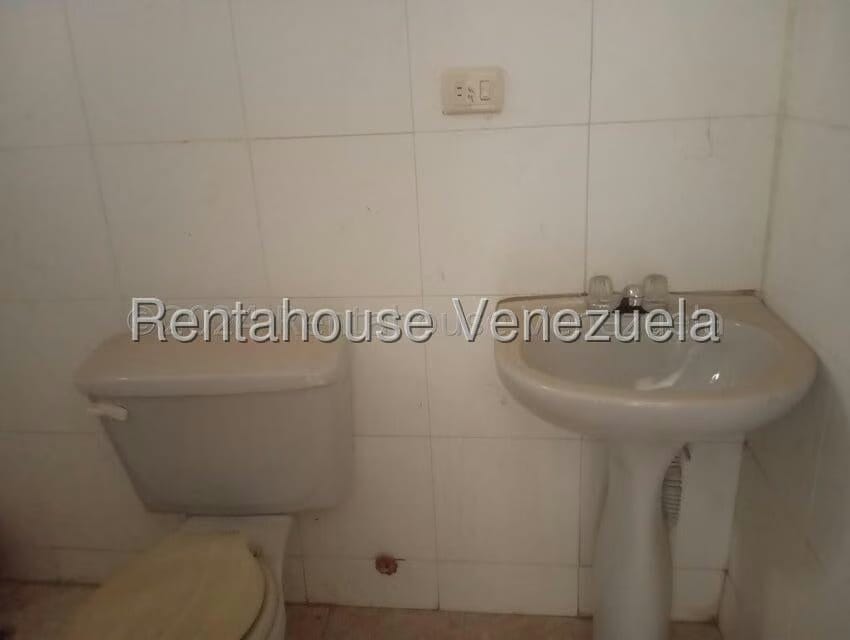 Comercial (Local Comercial) en Alquiler en La 'L', Zulia - 8