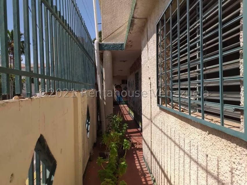 Comercial (Edificio) en Venta en Santa Rita, Zulia - 7