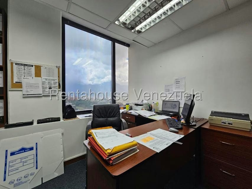 Comercial (Oficina) en Alquiler en Prados del Este, Distrito Metropolitano - 11