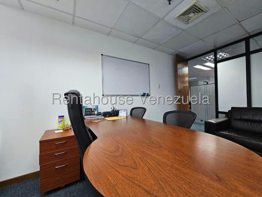 Comercial (Oficina) en Alquiler en Prados del Este, Distrito Metropolitano - 19