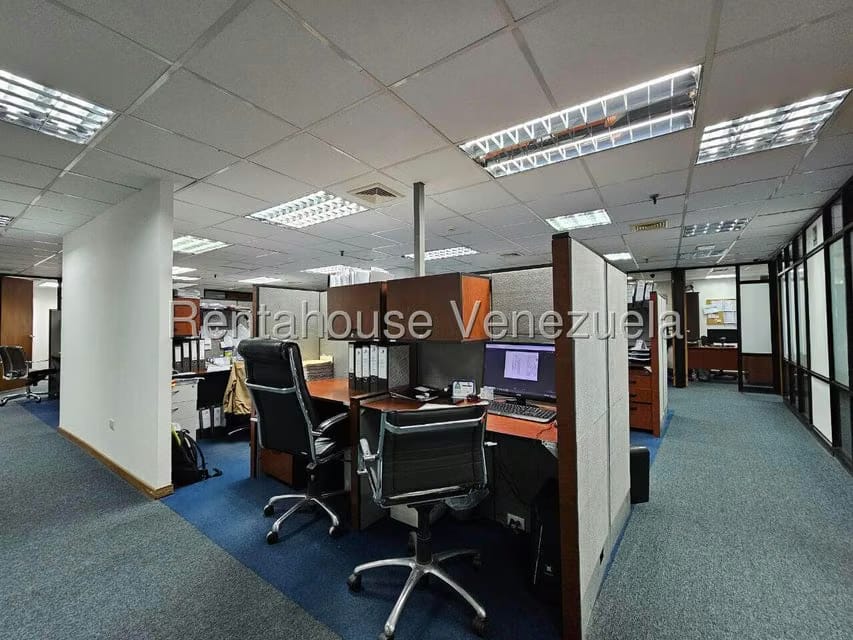 Comercial (Oficina) en Alquiler en Prados del Este, Distrito Metropolitano - 24