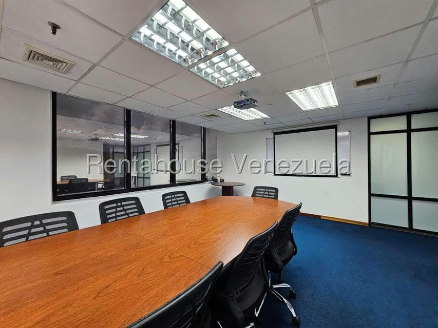 Comercial (Oficina) en Alquiler en Prados del Este, Distrito Metropolitano - 25