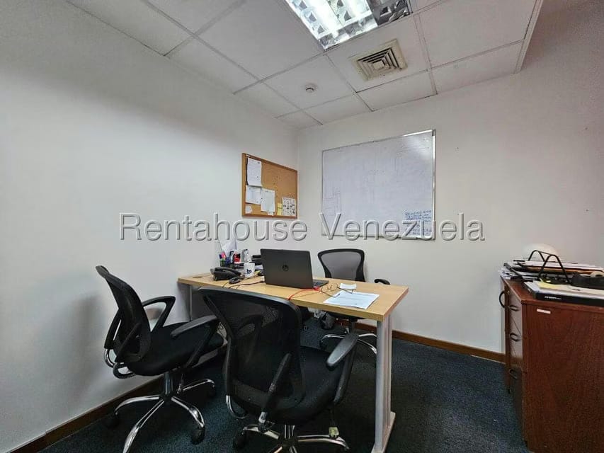 Comercial (Oficina) en Alquiler en Prados del Este, Distrito Metropolitano - 29