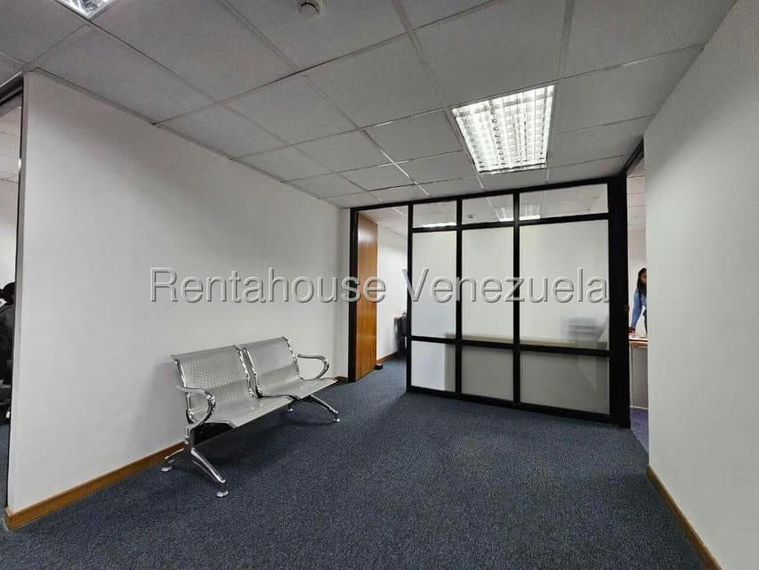 Comercial (Oficina) en Alquiler en Prados del Este, Distrito Metropolitano - 30