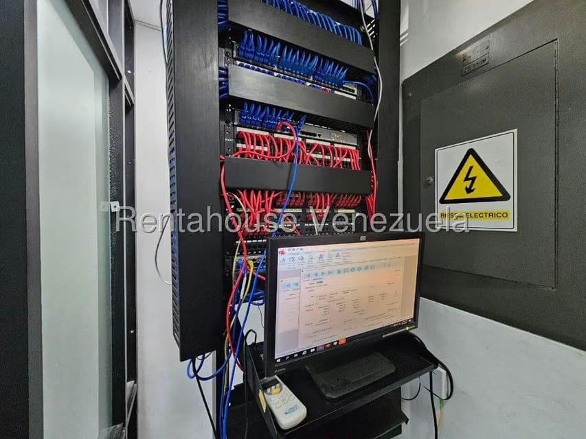 Comercial (Oficina) en Alquiler en Prados del Este, Distrito Metropolitano - 38