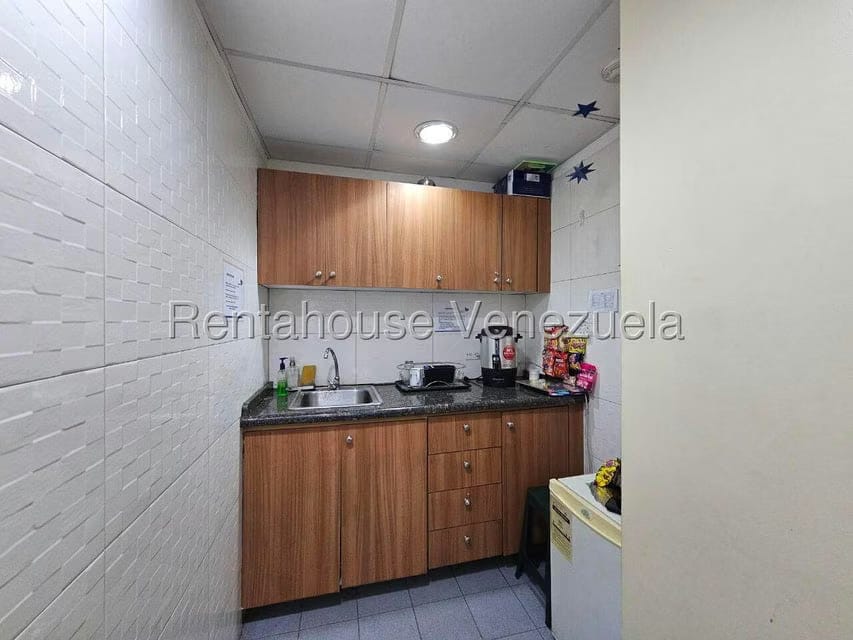 Comercial (Oficina) en Alquiler en Prados del Este, Distrito Metropolitano - 39