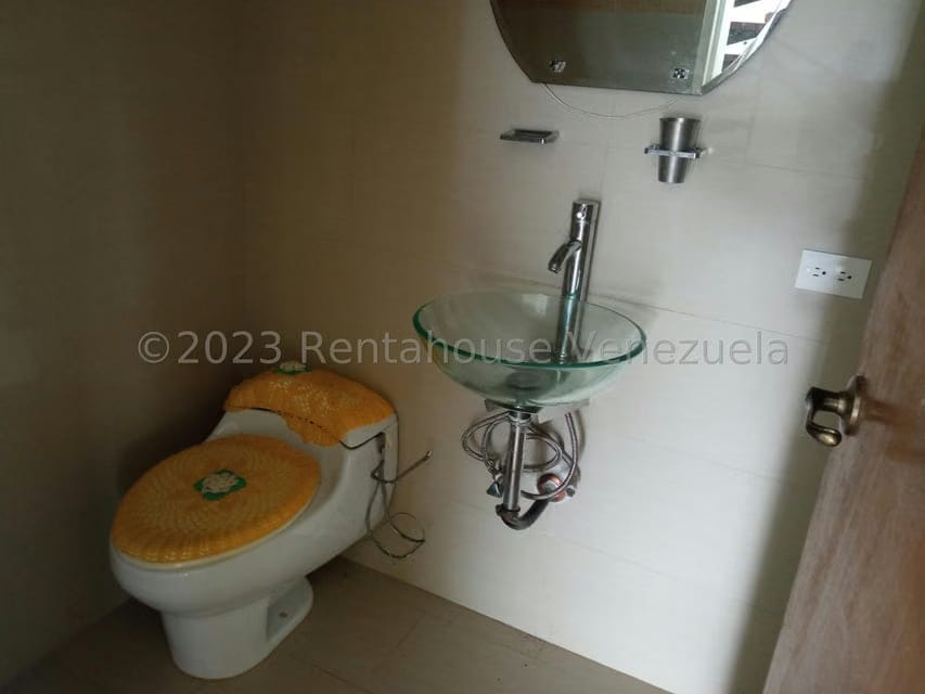 Casa (1 Nivel) en Venta en Oripoto, Distrito Metropolitano - 17