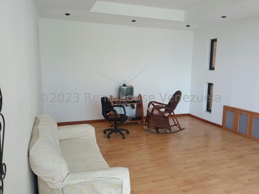 Casa (1 Nivel) en Venta en Oripoto, Distrito Metropolitano - 19