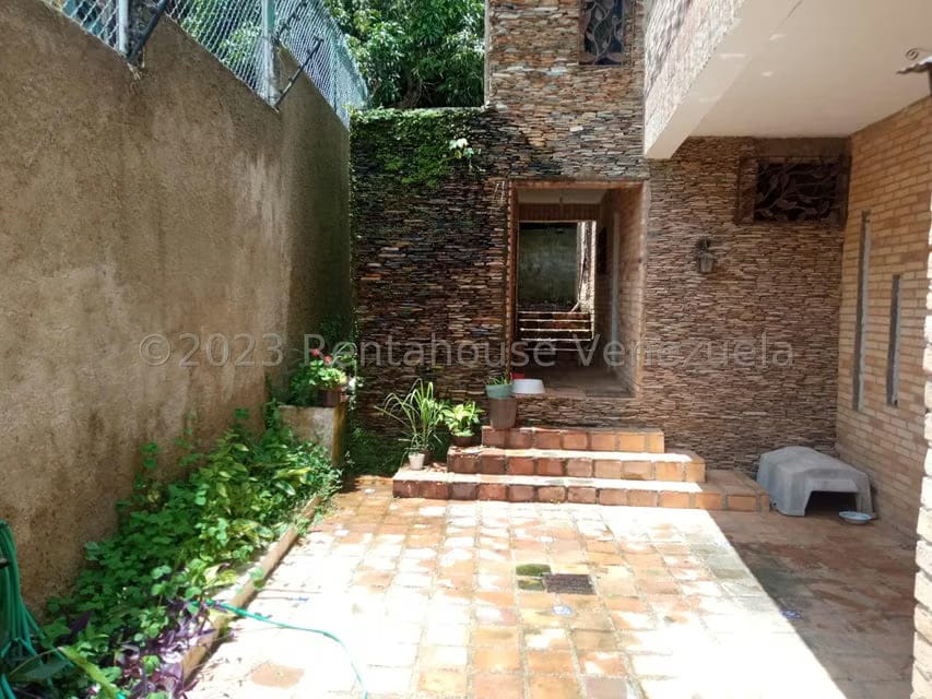 Casa (1 Nivel) en Venta en Oripoto, Distrito Metropolitano - 34