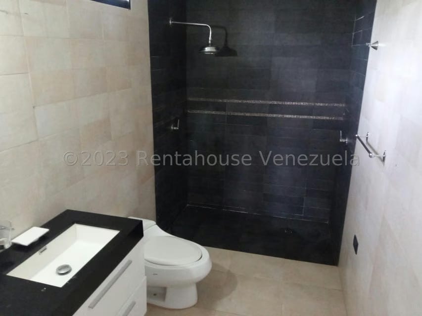 Casa (1 Nivel) en Venta en Oripoto, Distrito Metropolitano - 8