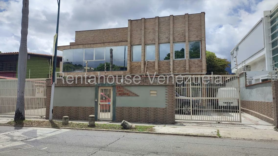 Comercial (Local Comercial) en Alquiler en Chuao, Distrito Metropolitano