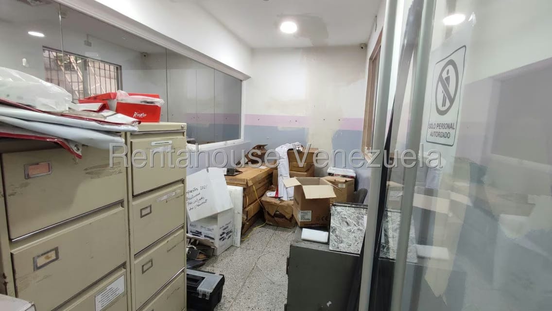 Comercial (Local Comercial) en Alquiler en Chuao, Distrito Metropolitano - 8