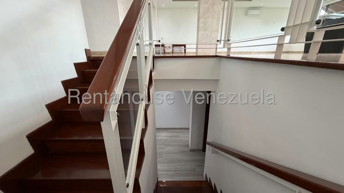 Townhouse (Duplex) en Venta en Los Naranjos del Cafetal, Distrito Metropolitano - 17