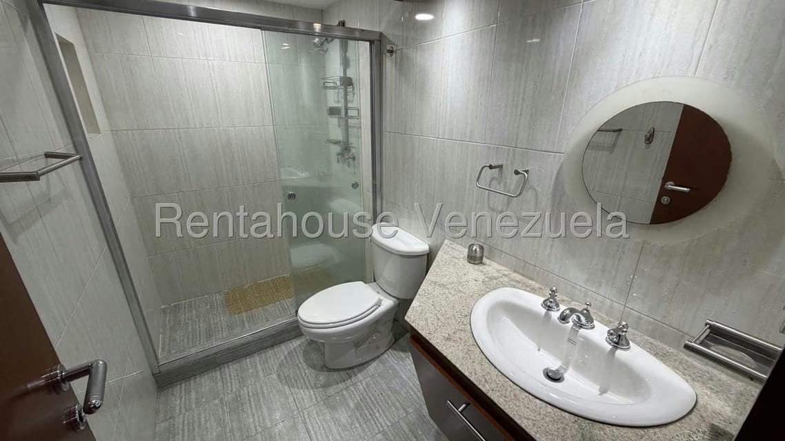 Townhouse (Duplex) en Venta en Los Naranjos del Cafetal, Distrito Metropolitano - 18