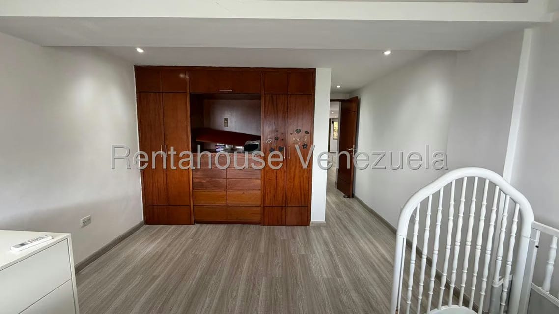 Townhouse (Duplex) en Venta en Los Naranjos del Cafetal, Distrito Metropolitano - 20