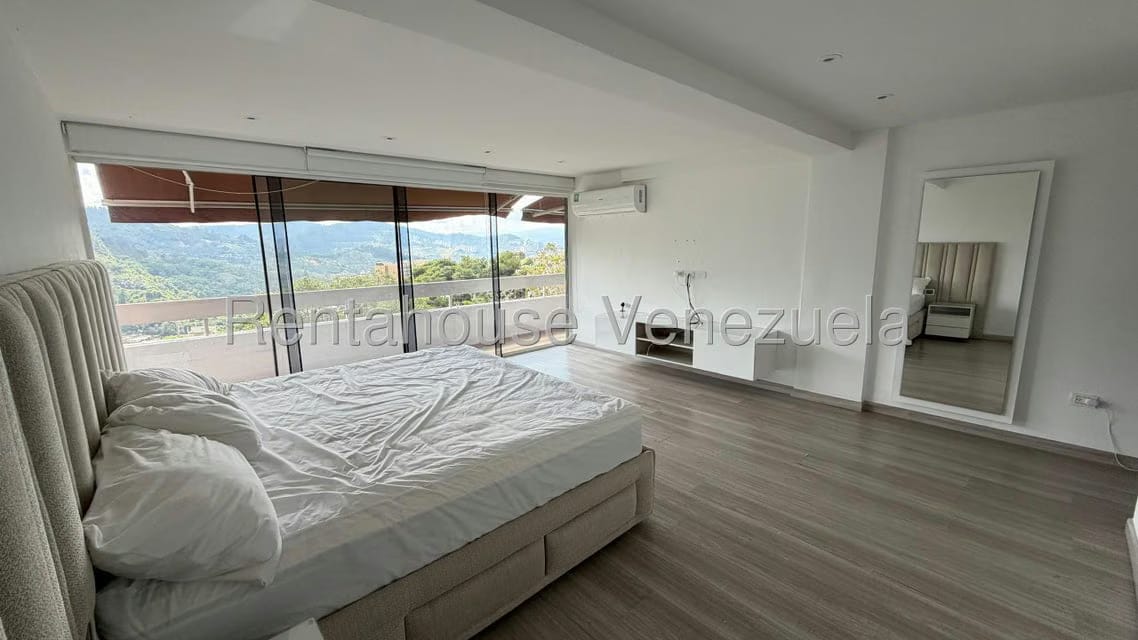 Townhouse (Duplex) en Venta en Los Naranjos del Cafetal, Distrito Metropolitano - 21