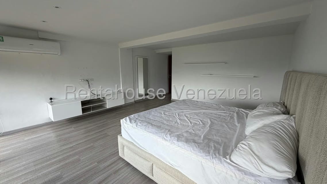 Townhouse (Duplex) en Venta en Los Naranjos del Cafetal, Distrito Metropolitano - 22
