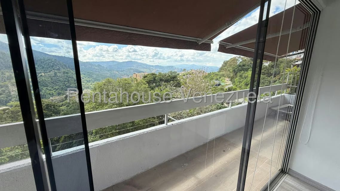 Townhouse (Duplex) en Venta en Los Naranjos del Cafetal, Distrito Metropolitano - 23