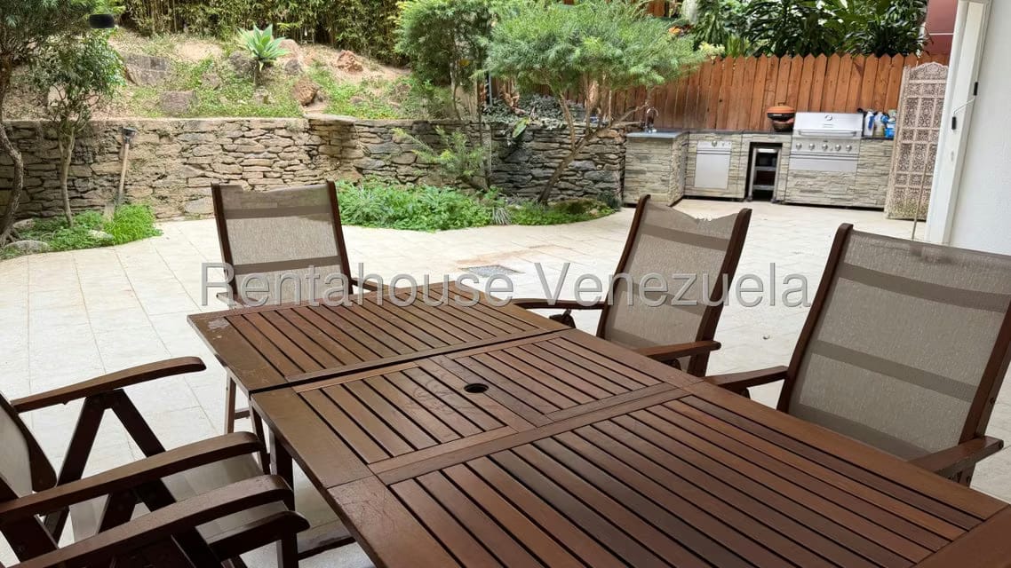 Townhouse (Duplex) en Venta en Los Naranjos del Cafetal, Distrito Metropolitano - 37