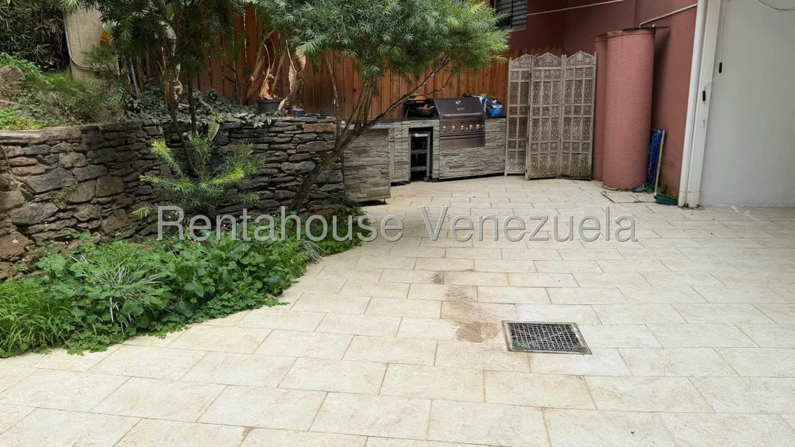Townhouse (Duplex) en Venta en Los Naranjos del Cafetal, Distrito Metropolitano - 38