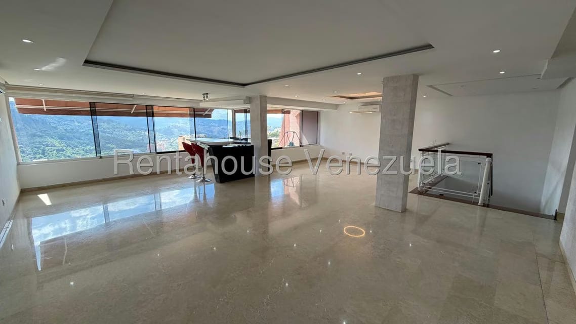 Townhouse (Duplex) en Venta en Los Naranjos del Cafetal, Distrito Metropolitano - 10