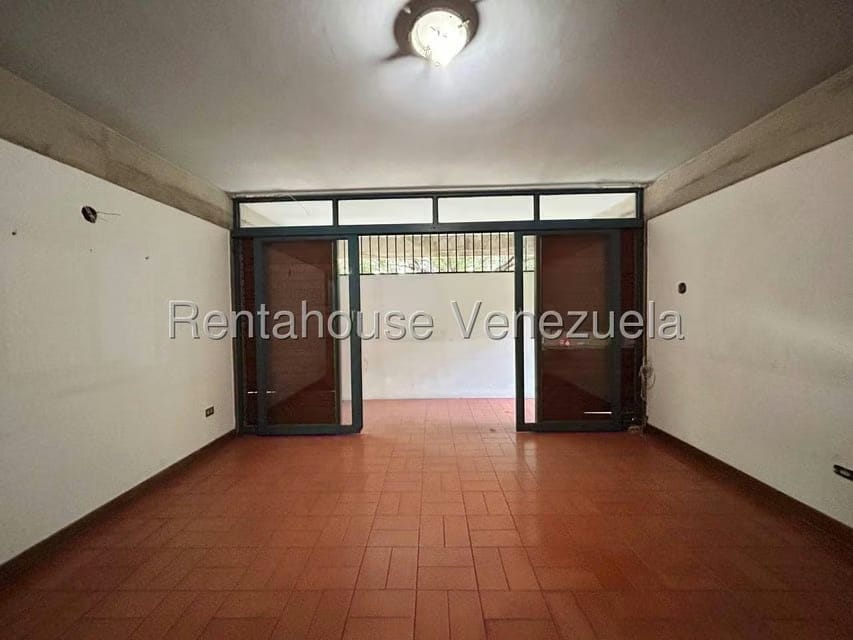 Casa (Duplex) en Venta en Chuao, Distrito Metropolitano - 34